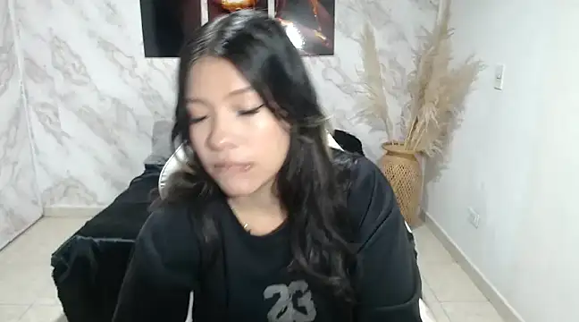 Snapshot of JESSYCHERNOBIL chatting on March 20, 2025, 11:05 am JESSYCHERNOBIL online show from March 20, 2025, 11:05 am