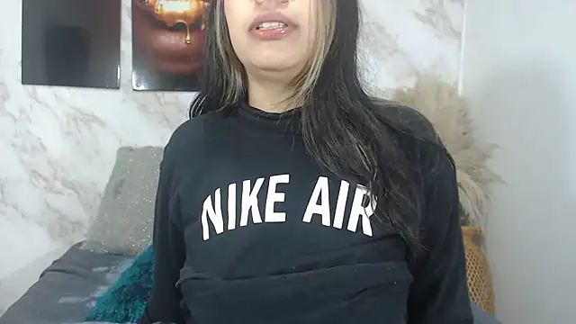 Snapshot of JESSYCHERNOBIL chatting on October 5, 2025, 10:06 am JESSYCHERNOBIL online show from October 5, 2025, 10:06 am