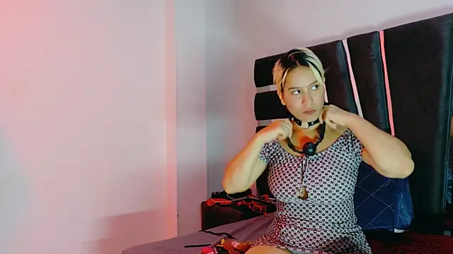 AliceandMax online show from April 13, 2026, 1:59 pm