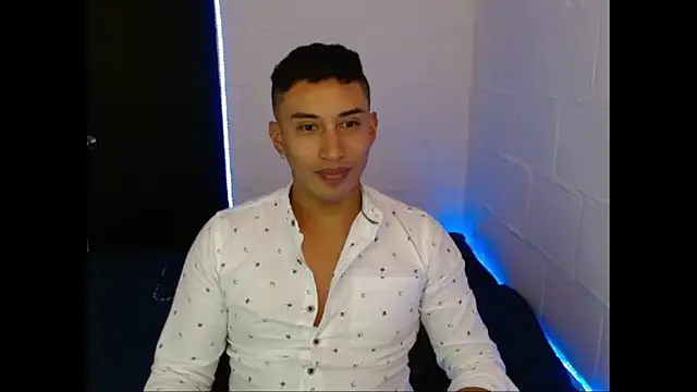 Snapshot of Davixx258 chatting on February 20, 2025, 8:58 pm Davixx258 online show from February 20, 2025, 8:58 pm