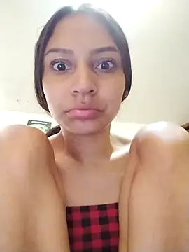 emma ambar online show from September 12, 2025, 4:18 pm