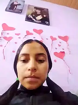 emma ambar online show from March 11, 2025, 2:10 am