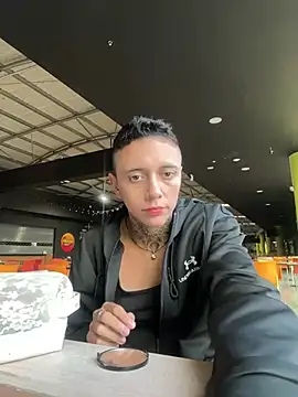 Snapshot of _PhillipBrown chatting on January 23, 2025, 11:58 am PhillipBrown online show from January 23, 2025, 11:58 am