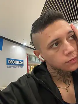 Snapshot of _PhillipBrown chatting on March 12, 2025, 12:36 pm PhillipBrown online show from March 12, 2025, 12:36 pm