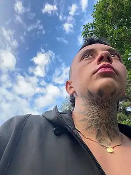 Snapshot of _PhillipBrown chatting on September 11, 2025, 11:32 am PhillipBrown online show from September 11, 2025, 11:32 am