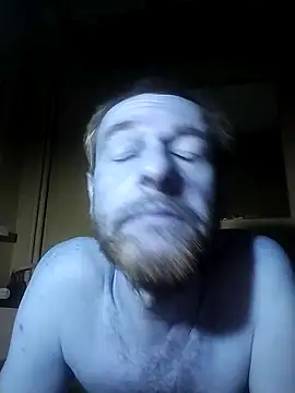 Snapshot of Andrzej-M chatting on September 12, 2025, 10:31 pm Andrzej-M online show from September 12, 2025, 10:31 pm