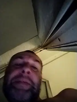 Snapshot of Andrzej-M chatting on October 3, 2025, 6:53 pm Andrzej-M online show from October 3, 2025, 6:53 pm