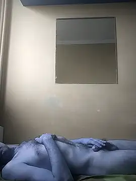 Snapshot of Andrzej-M chatting on September 23, 2025, 12:45 pm Andrzej-M online show from September 23, 2025, 12:45 pm