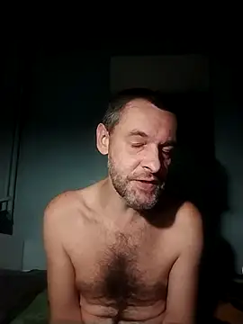 Snapshot of Andrzej-M chatting on October 22, 2025, 11:58 pm Andrzej-M online show from October 22, 2025, 11:58 pm