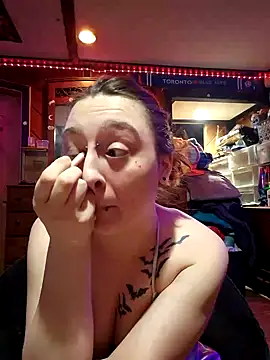 Snapshot of NovaLove2002 chatting on February 27, 2025, 4:13 am NovaLove2002 online show from February 27, 2025, 4:13 am