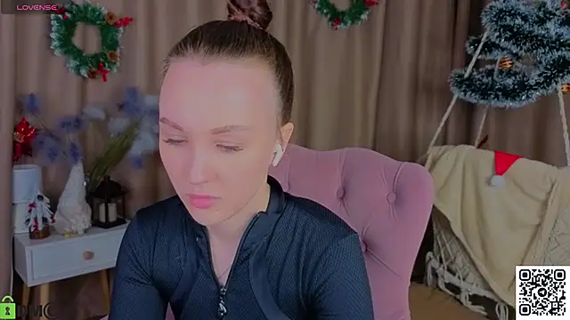 Wendy mm online show from December 14, 2025, 9:04 am