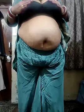 Snapshot of Bbw_Juice_Wife chatting on February 19, 2025, 12:11 pm Bbw Juice Wife online show from February 19, 2025, 12:11 pm