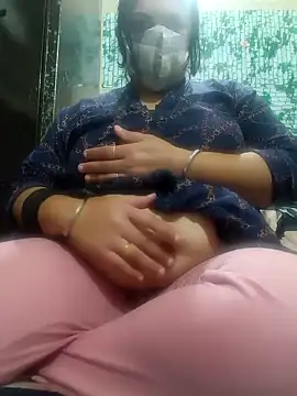 Snapshot of Bbw_Juice_Wife chatting on February 12, 2025, 11:07 am Bbw Juice Wife online show from February 12, 2025, 11:07 am