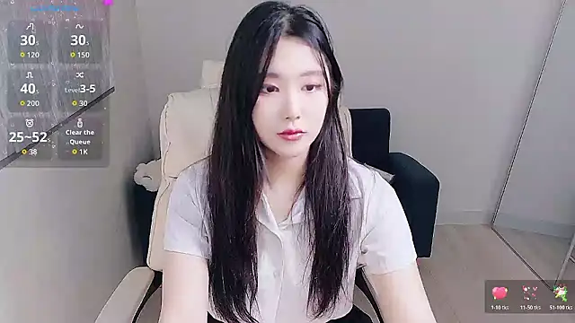 Snapshot of who_Lilly chatting on November 1, 2025, 4:08 am who Lilly online show from November 1, 2025, 4:08 am