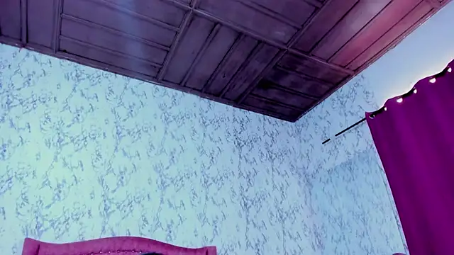 Mia Malkovaa  online show from February 13, 2026, 4:29 pm