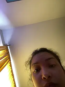 baby lizy online show from November 5, 2025, 8:56 pm