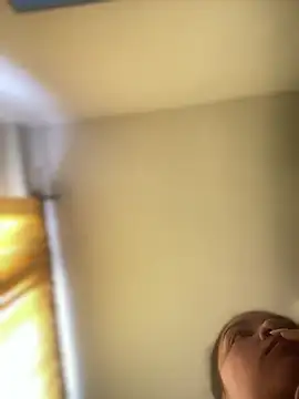 Snapshot of baby_lizy chatting on December 22, 2025, 8:09 pm baby lizy online show from December 22, 2025, 8:09 pm