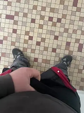 Snapshot of lescoquin2215 chatting on January 23, 2025, 9:39 am lescoquin2215 online show from January 23, 2025, 9:39 am