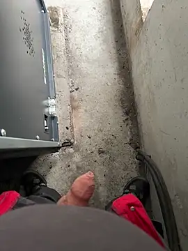 Snapshot of lescoquin2215 chatting on February 10, 2026, 9:19 am lescoquin2215 online show from February 10, 2026, 9:19 am