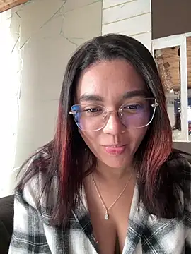 camianddanna online show from December 19, 2025, 8:44 pm