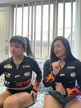 camianddanna online show from November 28, 2025, 7:36 pm