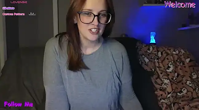 TheBustyHouseWife online show from March 4, 2025, 4:27 am