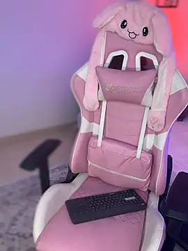 ashlyrey-1 online show from December 17, 2025, 10:15 pm