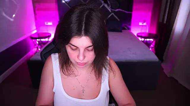 Snapshot of MirandaWong chatting on November 13, 2025, 6:50 am MirandaWong online show from November 13, 2025, 6:50 am