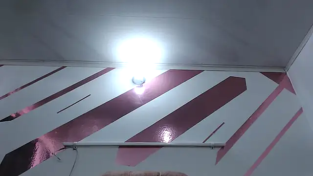 Kitten Hot  online show from November 28, 2025, 3:45 pm