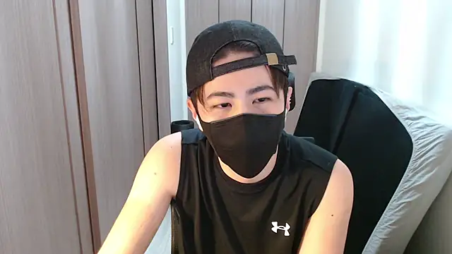 Snapshot of ryota_kkk chatting on January 23, 2025, 1:35 pm ryota kkk online show from January 23, 2025, 1:35 pm