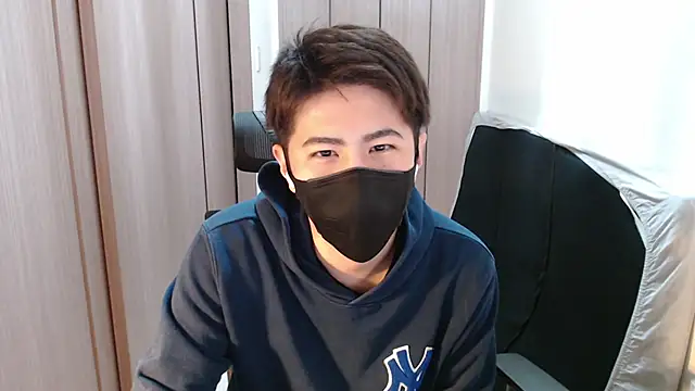 Snapshot of ryota_kkk chatting on March 4, 2025, 12:01 pm ryota kkk online show from March 4, 2025, 12:01 pm