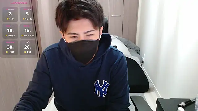 Snapshot of ryota_kkk chatting on December 4, 2024, 10:07 am ryota kkk online show from December 4, 2024, 10:07 am