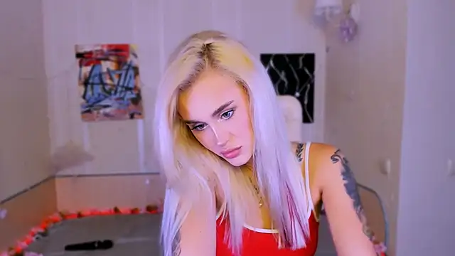 Snapshot of _Ravenaa chatting on November 20, 2025, 2:51 pm Ravenaa online show from November 20, 2025, 2:51 pm