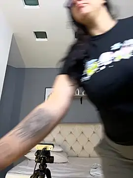 Snapshot of Soe_Lara chatting on November 26, 2025, 11:21 am Soe Lara online show from November 26, 2025, 11:21 am