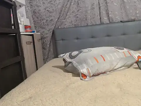 Soe Lara online show from April 13, 2026, 11:47 am