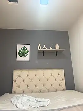 Snapshot of Soe_Lara chatting on September 9, 2025, 11:08 am Soe Lara online show from September 9, 2025, 11:08 am