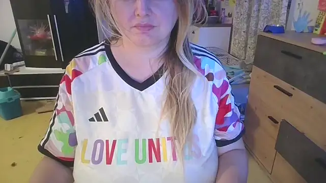 Meliss Official9 online show from March 30, 2026, 5:47 pm