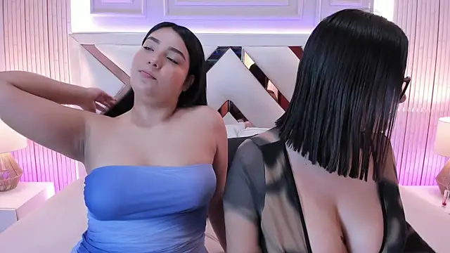 madeleine2112 online show from December 1, 2025, 2:23 am