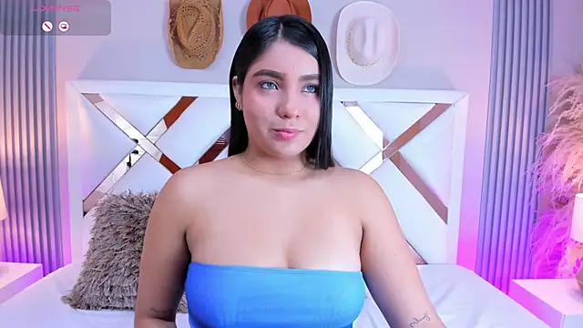 madeleine2112 online show from February 15, 2025, 4:25 am