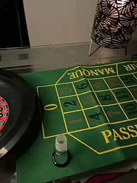 herz steht kopf90 online show from February 24, 2025, 9:09 pm