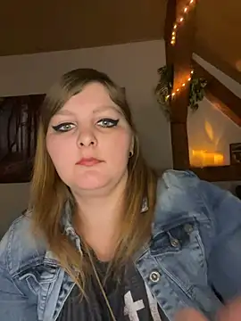 herz steht kopf90 online show from February 26, 2025, 1:03 am