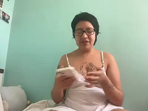 bbymadokaa online show from December 5, 2025, 4:49 pm