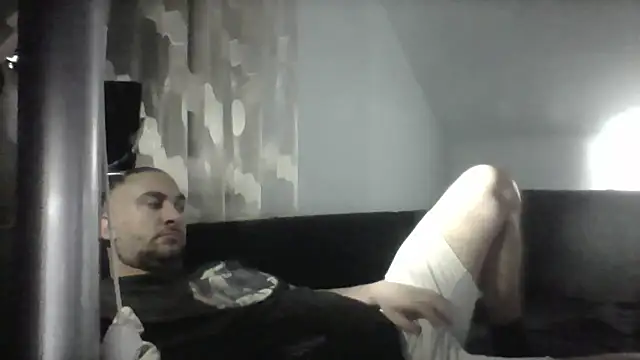 Snapshot of NewyorkDimi chatting on June 2, 2026, 2:00 am NewyorkDimi online show from June 2, 2026, 2:00 am