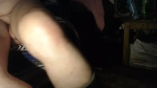 DREAMZ420 online show from November 5, 2025, 7:28 pm