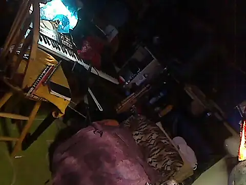 Snapshot of DREAMZ420 chatting on May 28, 2026, 7:42 pm DREAMZ420 online show from May 28, 2026, 7:42 pm