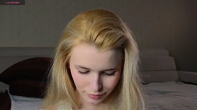 Snapshot of elsa_limerence chatting on February 9, 2025, 7:59 am elsa limerence online show from February 9, 2025, 7:59 am