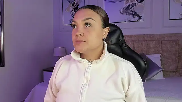 lyn adamns online show from October 12, 2025, 12:56 am