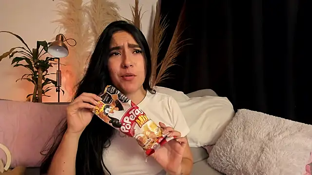 Serenity Day online show from April 8, 2026, 1:51 am