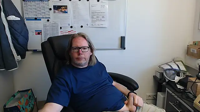 Snapshot of VSteph chatting on June 1, 2026, 5:34 pm VSteph online show from June 1, 2026, 5:34 pm