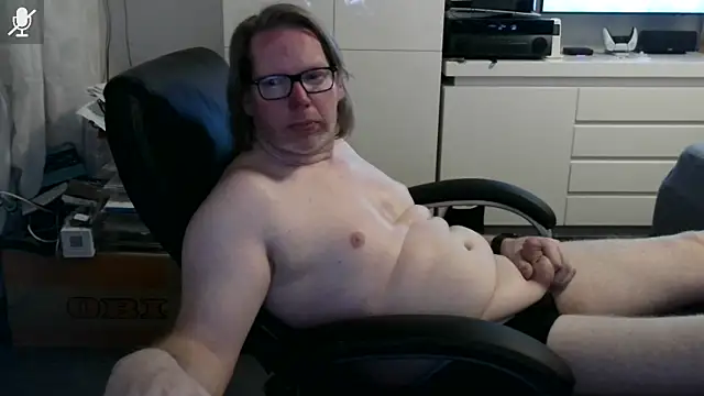 VSteph online show from April 24, 2026, 9:39 pm